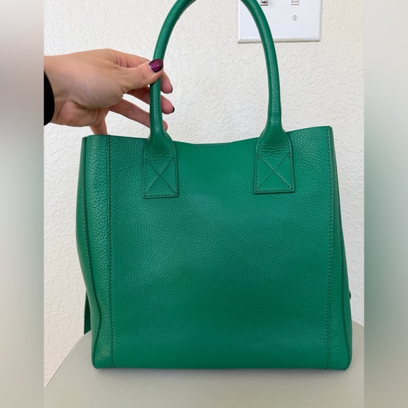 M Gemi The Elena Medio Tote in Jewel Green - Picture 9 of 16
